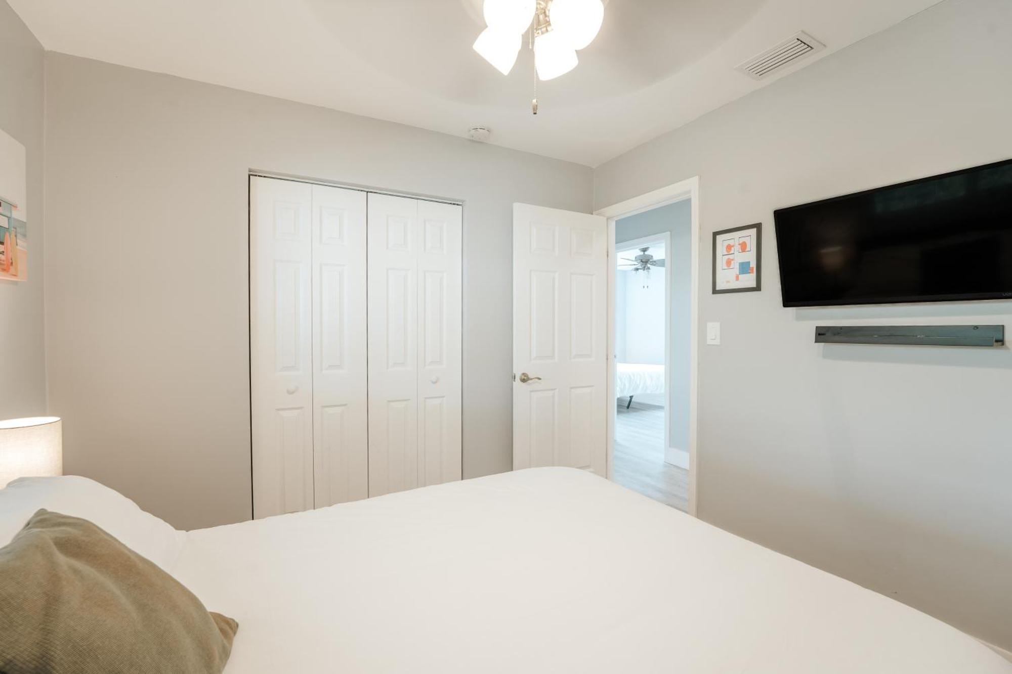 Home With A Pool Close To Beach And Fll Airport Pool Heated October- March Fort Lauderdale Exterior photo